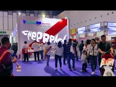 spritzt Beutel und Kaffeetasse Ausstellungsstandort heraus