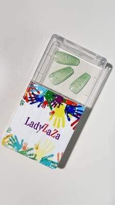 Spots Hochwertige 32pcs künstliche Fingernägel benutzerdefinierte lila Nagelkunst Bogen Krawatte tragbare Rüstung Druck auf Nägel