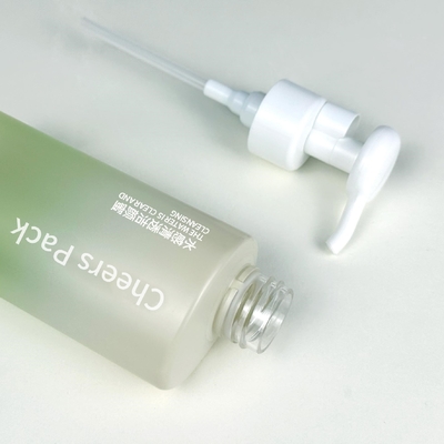 Neues Design Kosmetikbehälter 150ml/500ml Hautpflege Verpackung Weißgefälle PET-Flasche mit Lotionspumpe