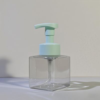 Quadratische Kosmetik-Lotion-Pumpflasche mit PET-Material und Druckpumpe für Hautpflegeverpackungen