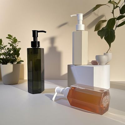 Sechseckige, gerade PET-Kunststoffflasche mit Presspumpverschluss für kosmetische Lotion oder Shampoo in 120 ml, 150 ml und 200 ml Fassungsvermögen