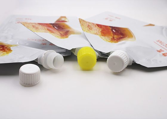 Glänzender Oberflächendüsen-Tüllen-flüssiger Beutel-Verpackentaschen im Nahrung- für Haustierematerial