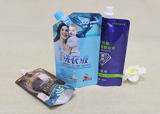 Fertigen Sie Griff Plastik-Düsen-Tüllen-Taschen Doypack flüssige für Waschmittel besonders an
